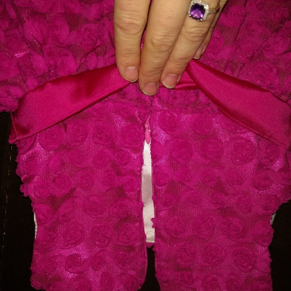 Sold GORGEOUS 👶👗!!!! - Picture 2 of 4